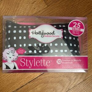 6/$20 Hollywood Fashion Secrets Style Bag NWT